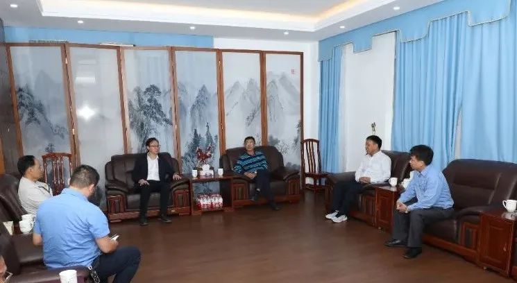 海南省总工会到华体会官方网页版开展新春慰问.jpg