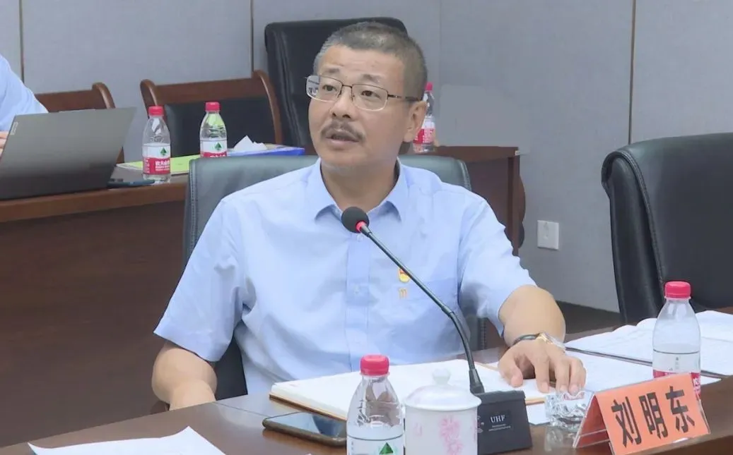华体会官方网页版召开党委（扩大）会议 部署党纪学习教育工作2.jpg
