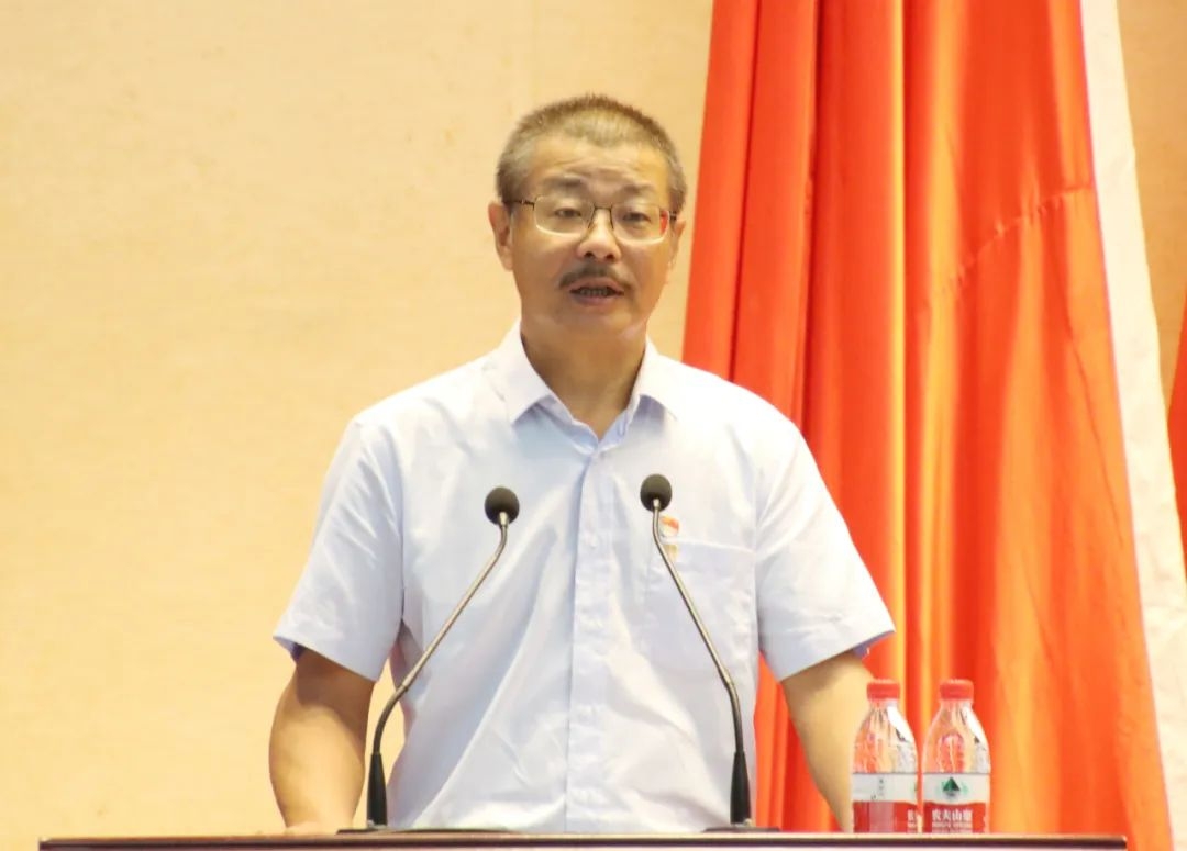 华体会官方网页版召开庆祝中国共产党成立103周年暨七一表彰大会9.jpg